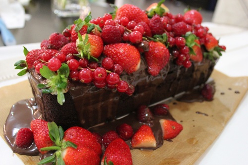 spectacular chocolate cake with red fruits  1
