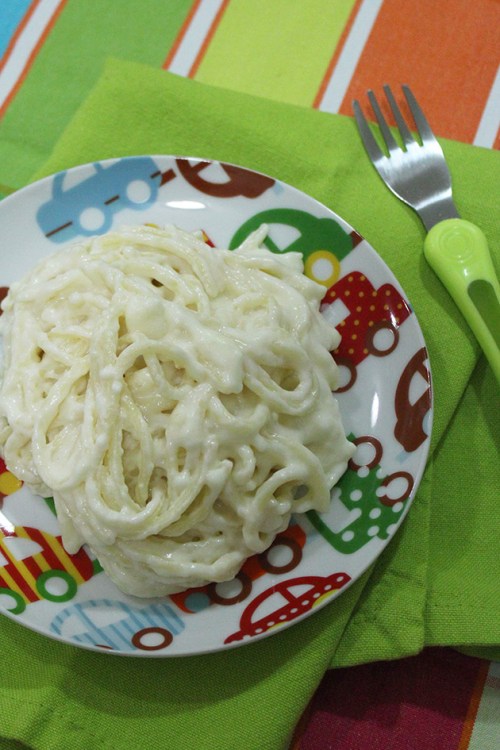 cheese bechamel spaghetti - little chef