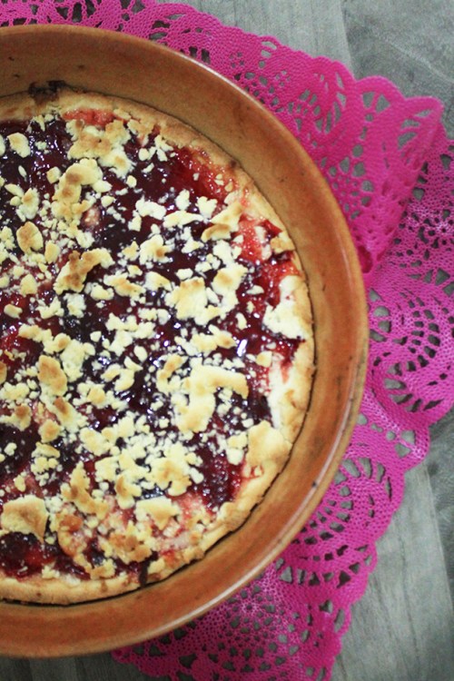strawberry jam crumble tart
