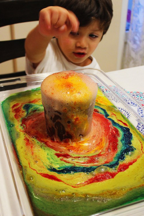 Volcanic eruptions and colorful lava experiment