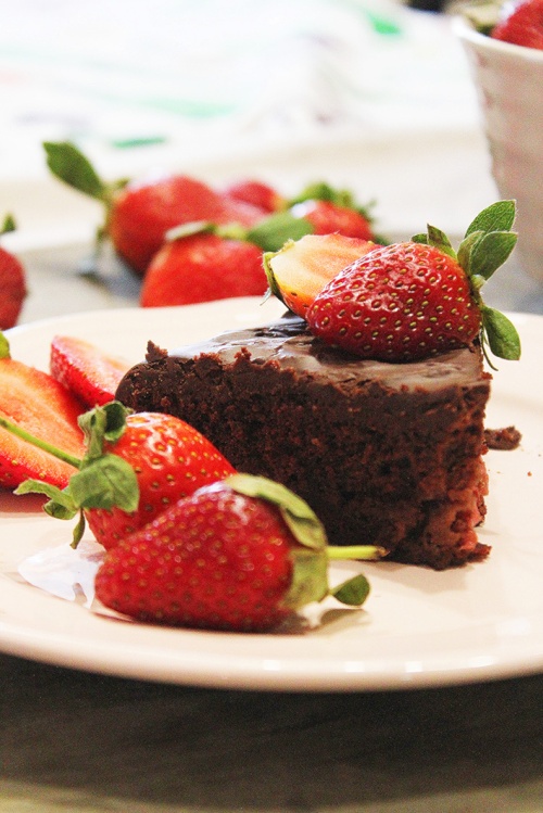 choclate strawberry cake 1