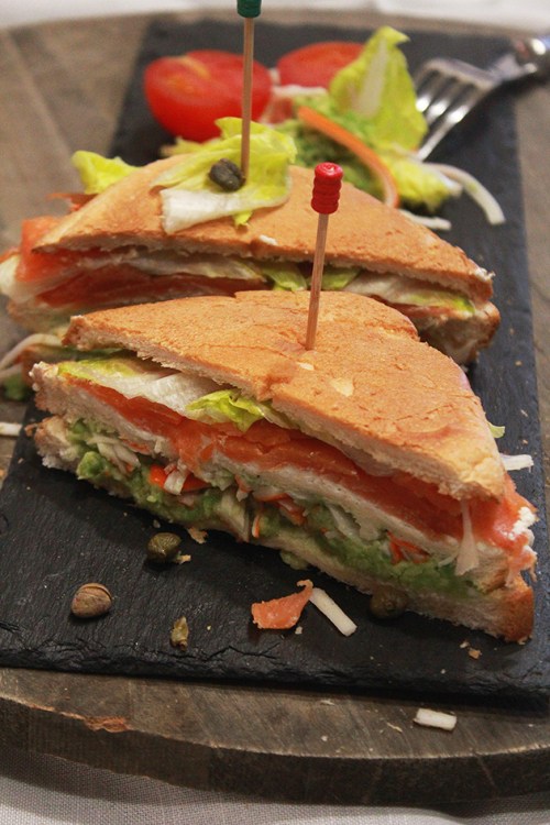 smoked salmon &amp; crab sandwich |marmite et ponpon