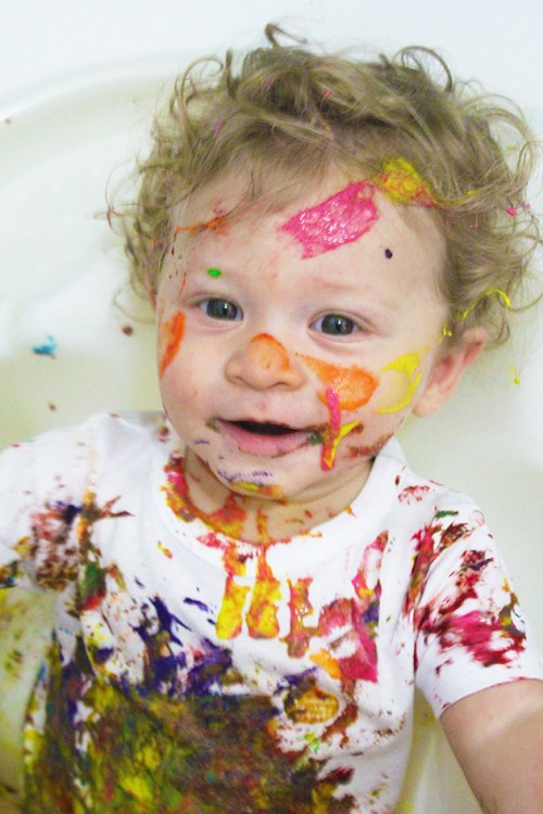 finger paint-sensory play|marmite et ponpon