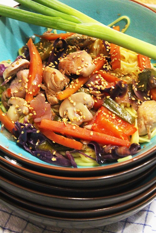 thai-chicken-noodles-with-sesame-and-sweet-soy-sauce-marmite-et-ponpon