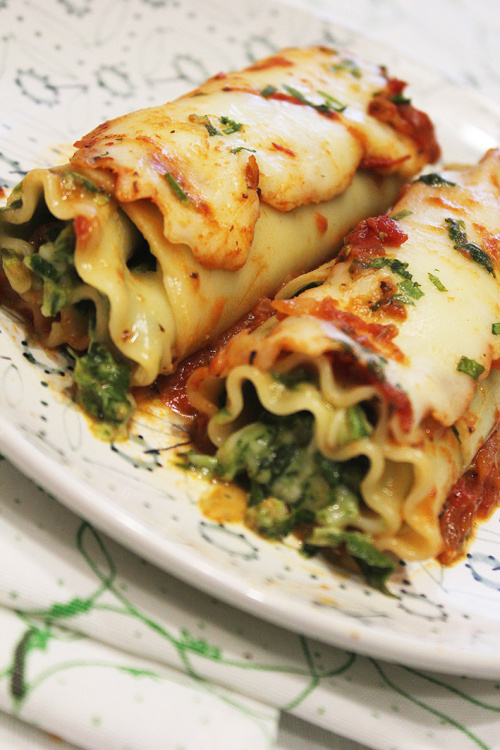Spinach lasagna roll ups